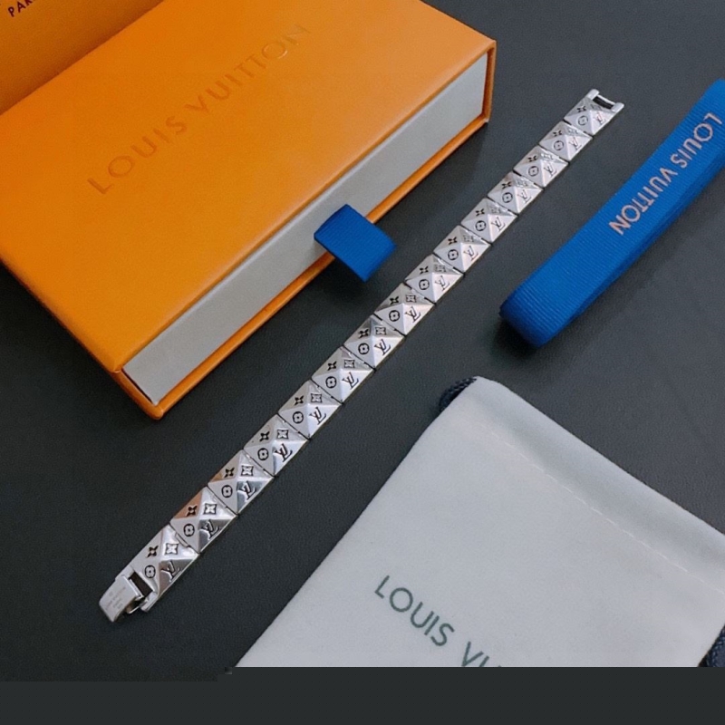 LV Necklaces
